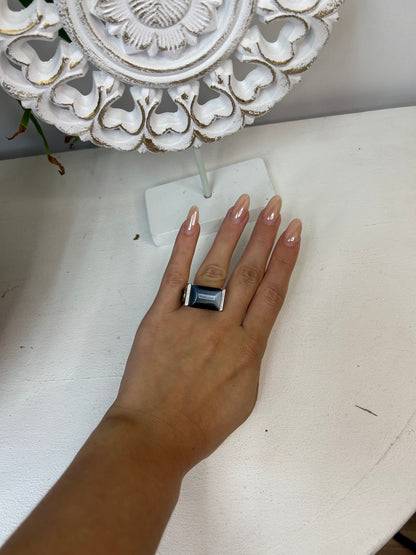 Eleganter Ring - Ringgröße 53 - Schmuck