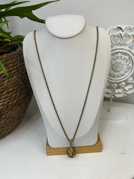 Lange goldene Kette mit Anhänger - Modeschmuck