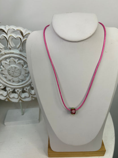 Süße Kette mit Echtsilber Rosen Anhänger - Handgemacht - Schmuck
