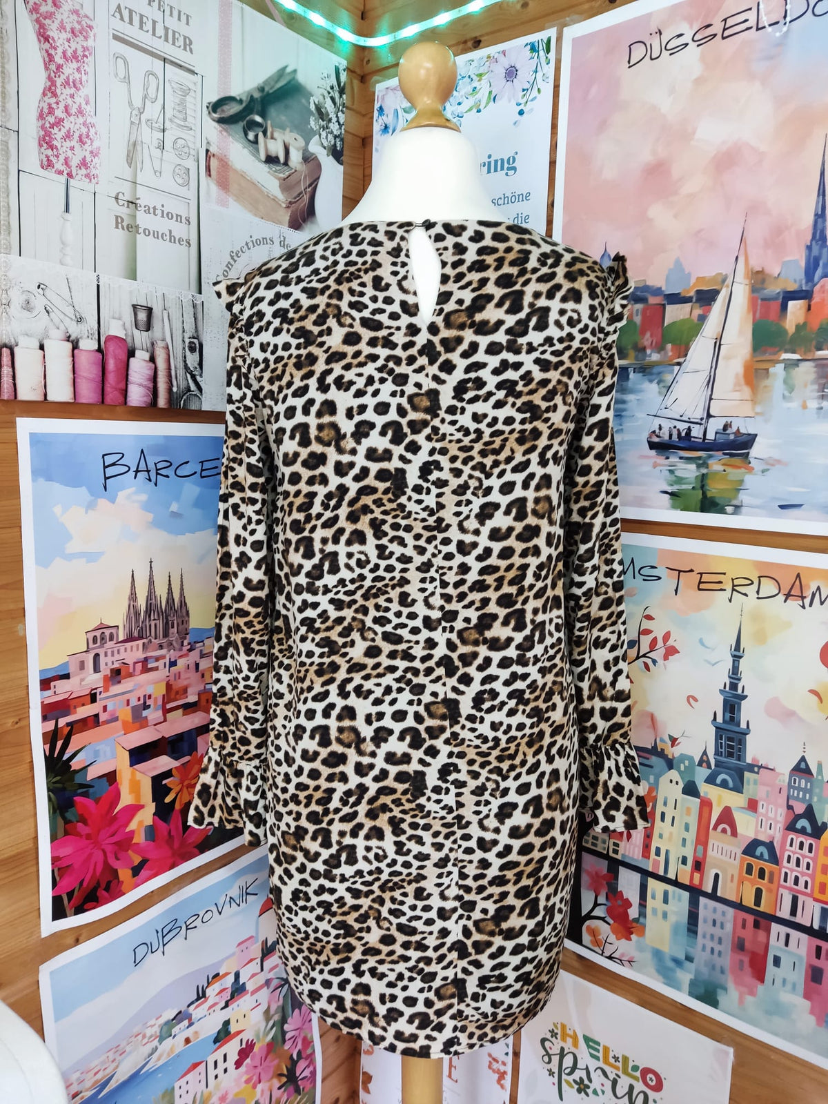 Schickes Kleid in Leooptik - rich&royal - Gr. S