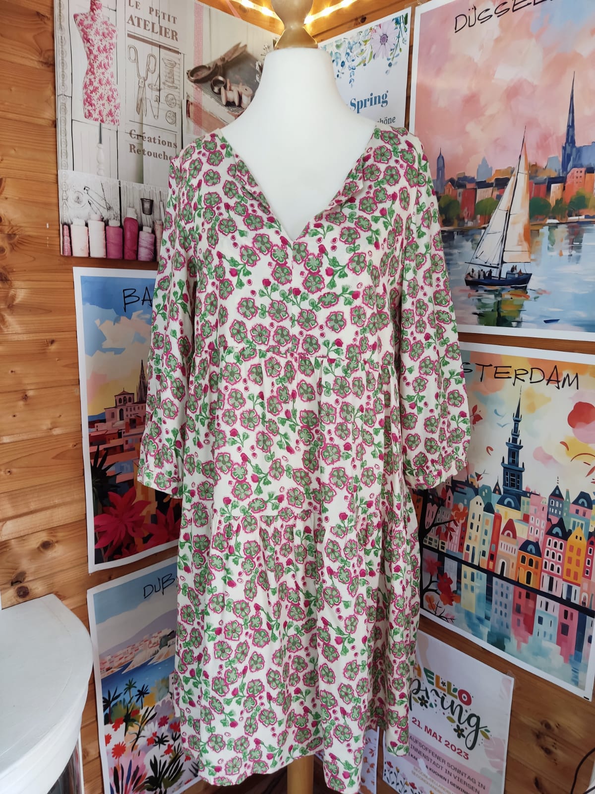 Fröhliches Kleid -Linea Tessini- Gr. 42