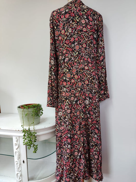 Florales Kleid SOAKED IN LUXURY- Gr. 38