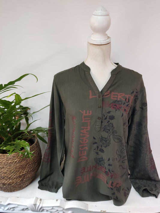 Lässige Bluse mit coolem Druck DESIGUAL - Gr. L