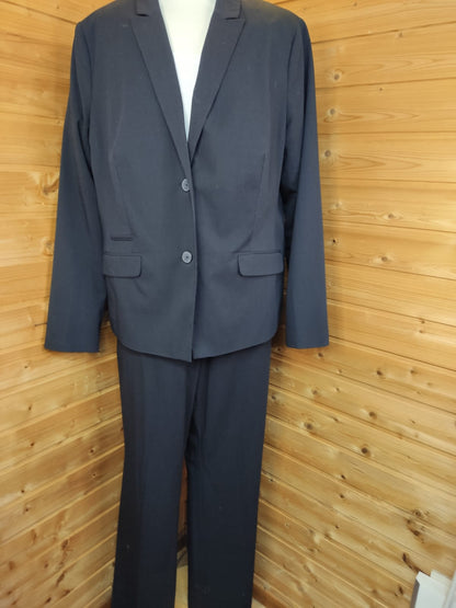 Schicker Hosenanzug C & A - Gr. XXL