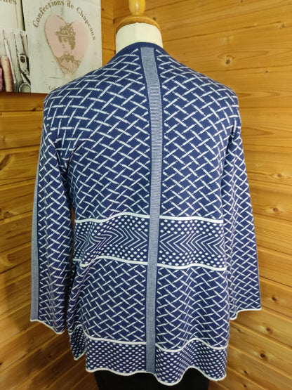 Tolle gemusterte Strickjacke - Gr. 36