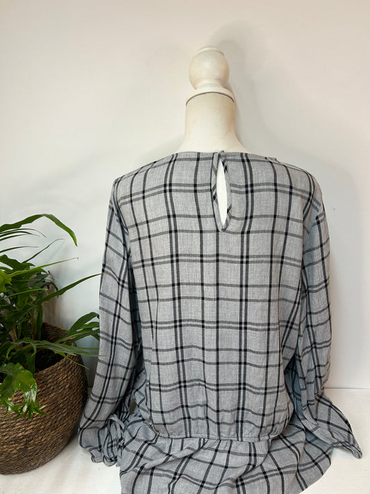 Bluse mit süßen Details - Yessica - Gr. XXL / 44