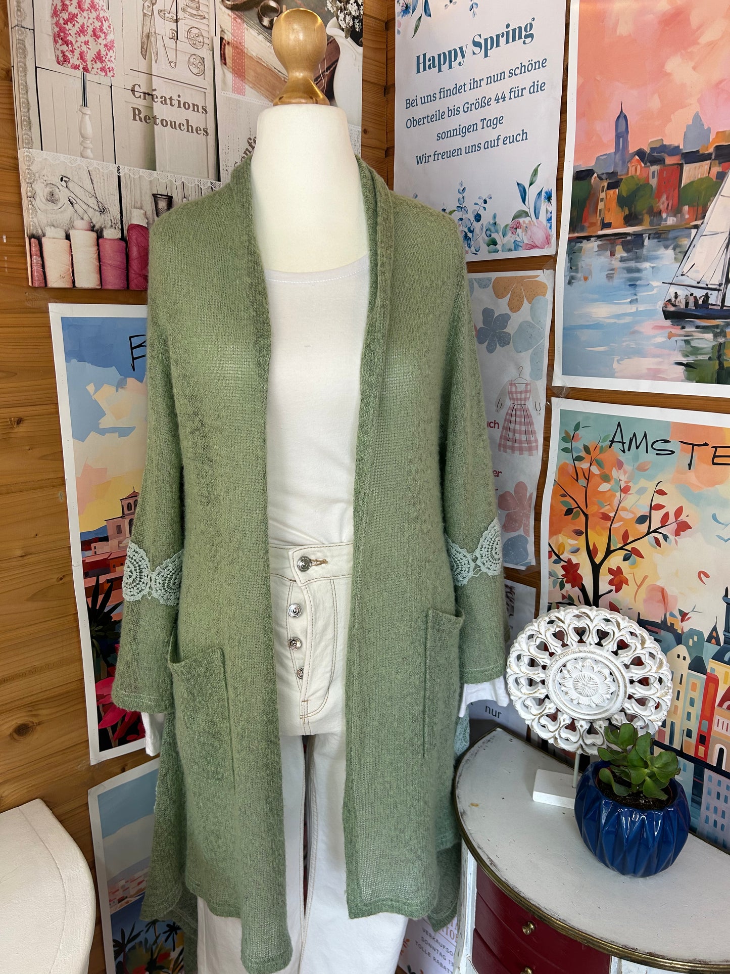 Damen Strickjacke in Grün mit Spitzen-Details - Imagine - Gr. L / 40 - XL / 42