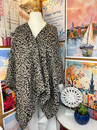 Damen Poncho / Strickjacke Leoprint - Einheitsgröße