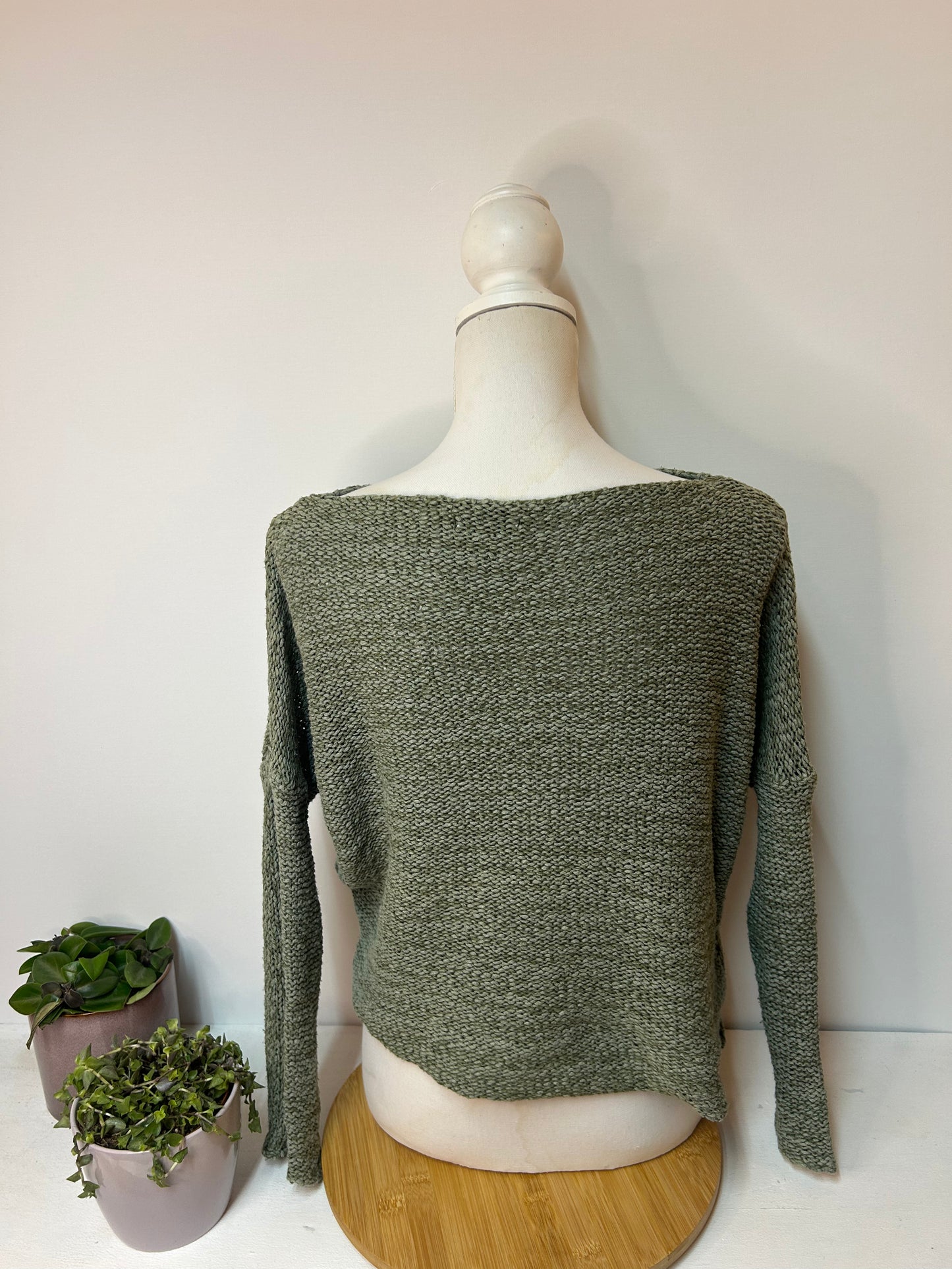 Schlichter Damenpullover in Grün mit lässigem Schnitt - Xuna - Gr. M / 38