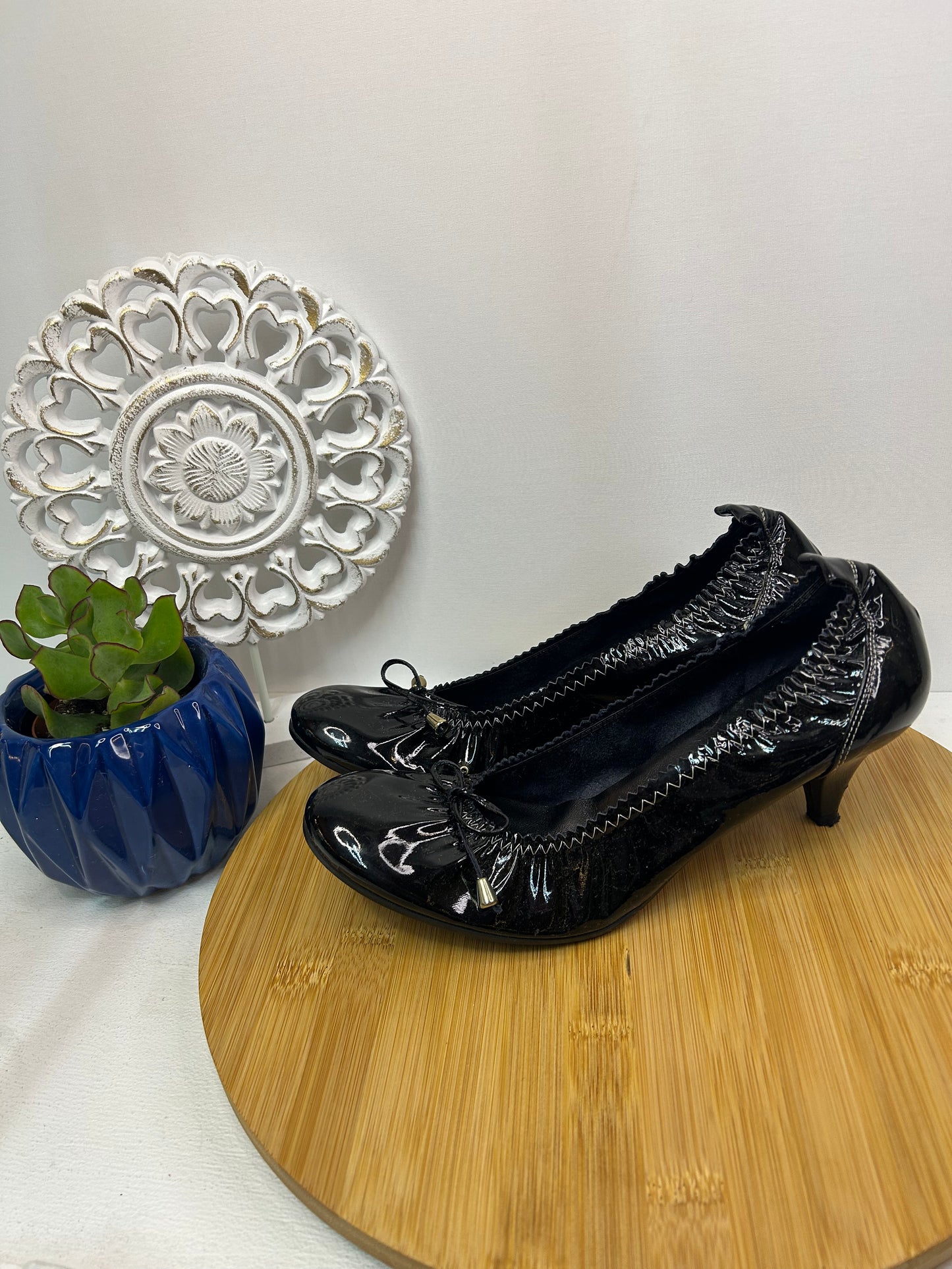 Elegante Damen-Pumps / Schuhe aus dunkelblauen Lackleder - andrea puccini - Gr. 39