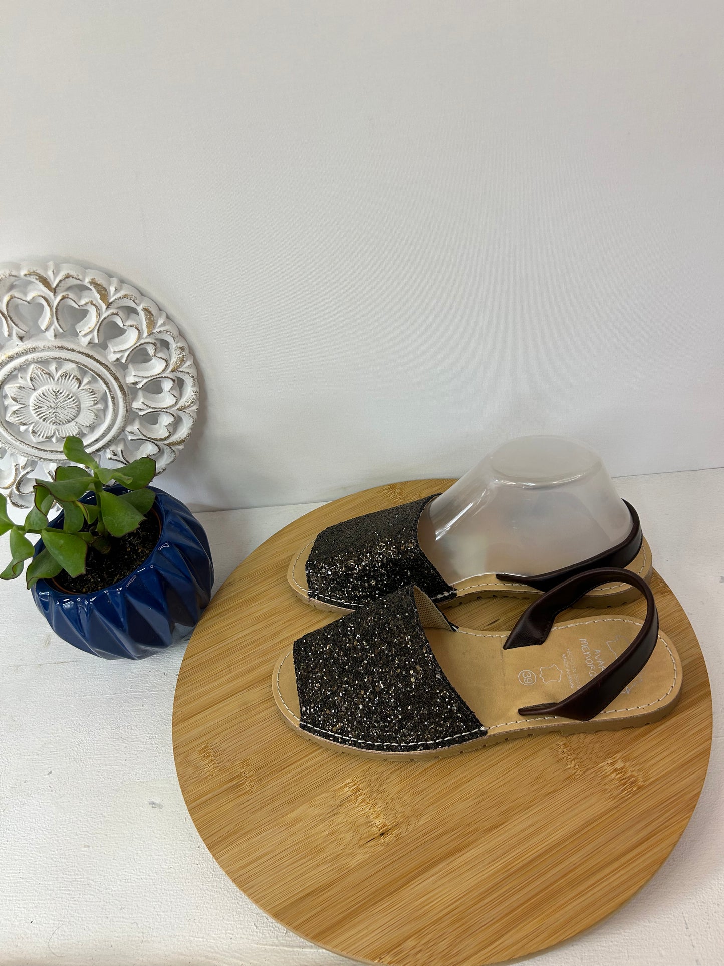 Damen-Sandalen in Braun mit funkelndem Glitzer-Obermaterial - Menorquina - Gr. 39