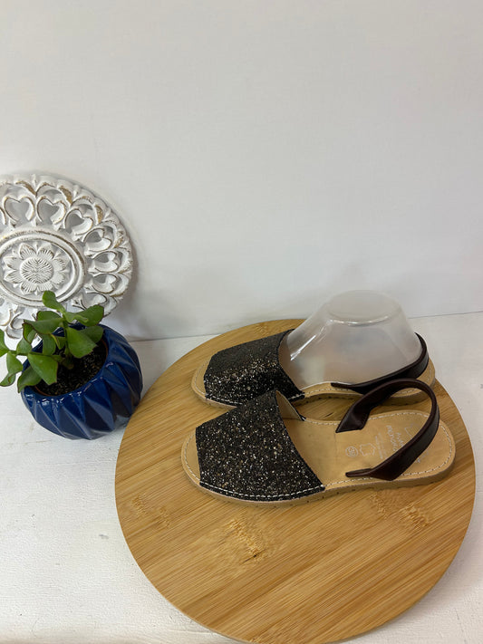 Damen-Sandalen in Braun mit funkelndem Glitzer-Obermaterial - Menorquina - Gr. 39
