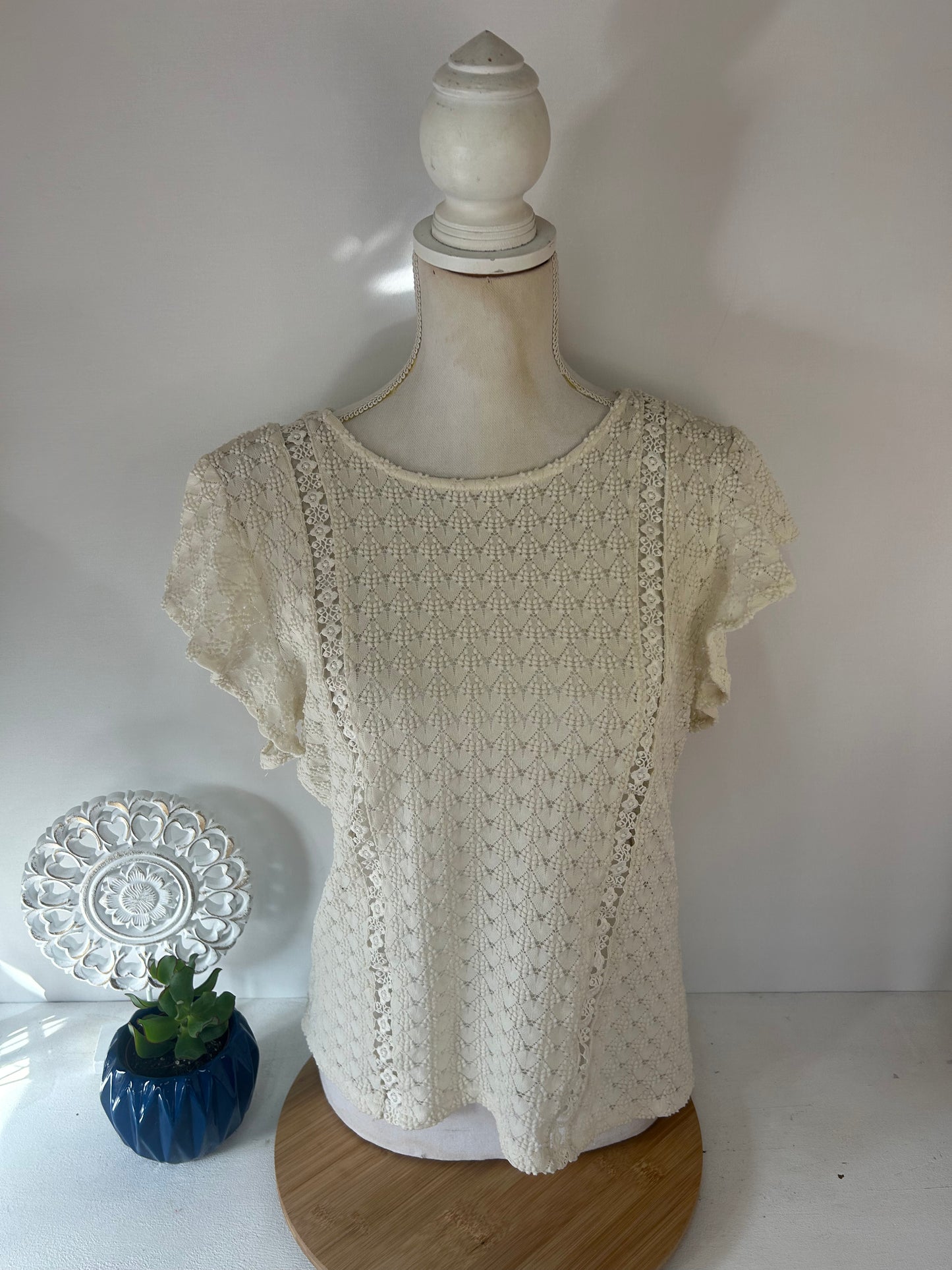 Damen-Spitzenbluse mit filigranem Muster & femininen Flügelärmeln - Orsay - Gr. S / 36 - M / 38