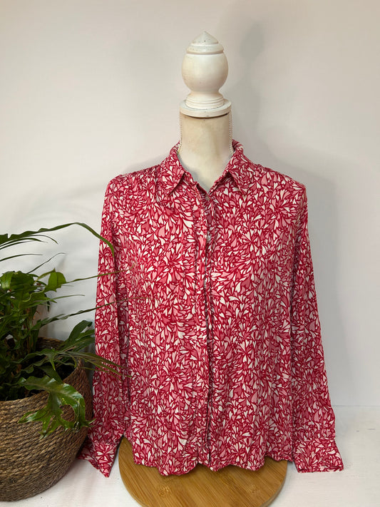 Einzigartige Bluse mit Herzen - United Colors of Benetton - Gr. M / 38