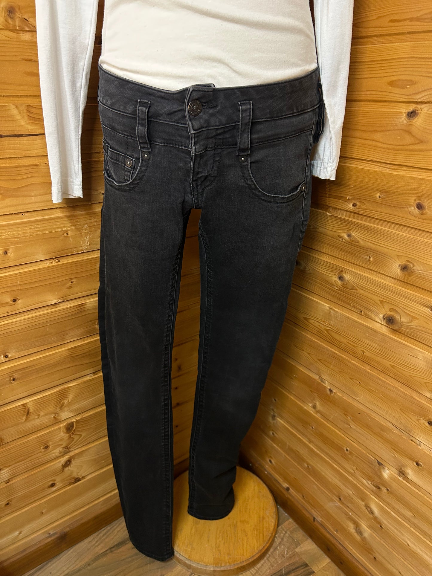Coole Jeans - Herrlicher - Schwarz / Dunkelgrau - Gr. S / 36