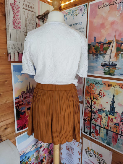 Plissierte Shorts in warmem Cognacton mit elastischem Bund - Zara - Gr. S/M - 36/38