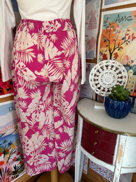Luftige Damen-Stoffhose in Pink mit tropischem Blattmuster - Gr. S - L tragbar