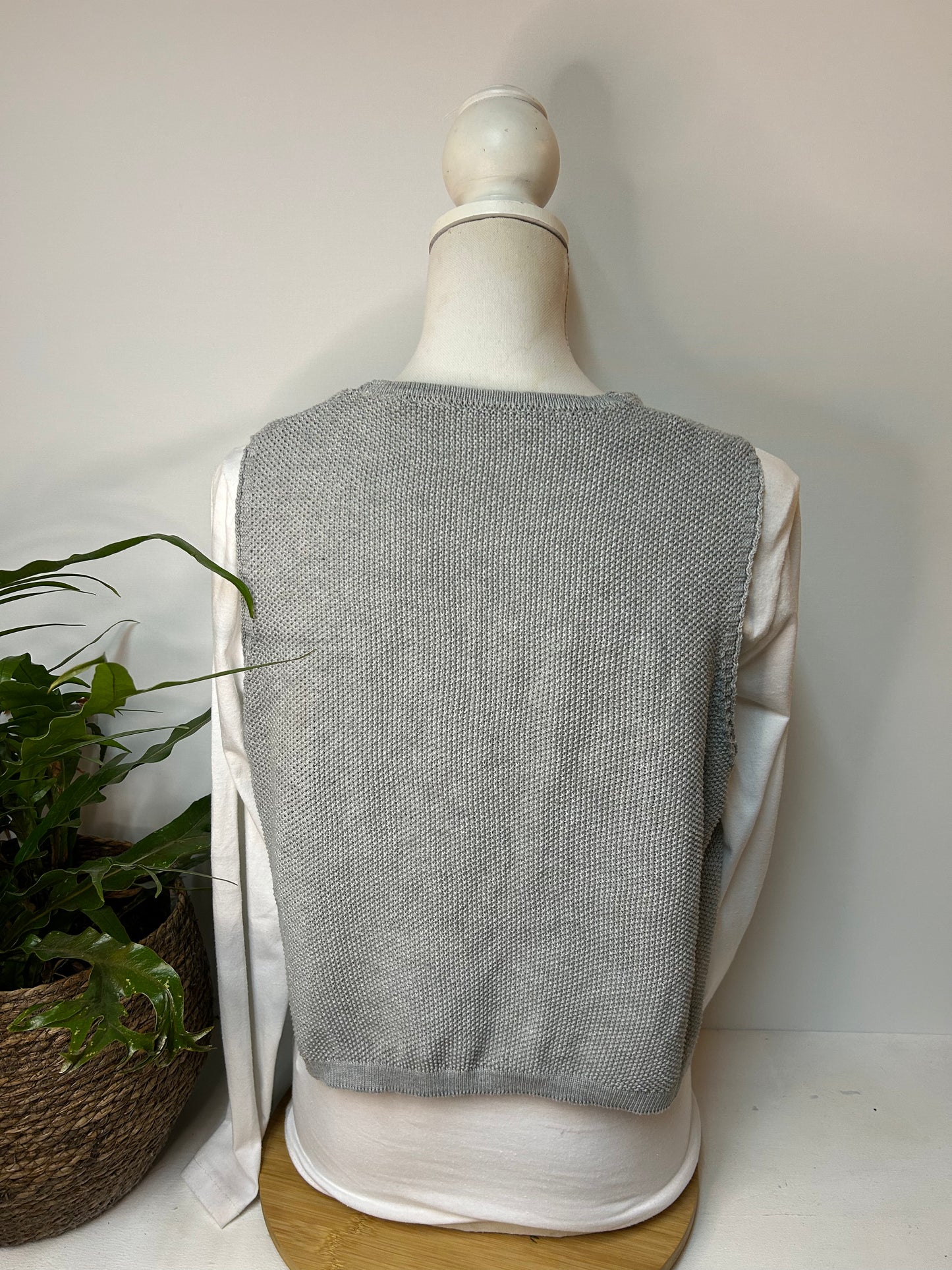 Stylischer, asymetrischer Pullunder - Gr. M / L - 38 / 40