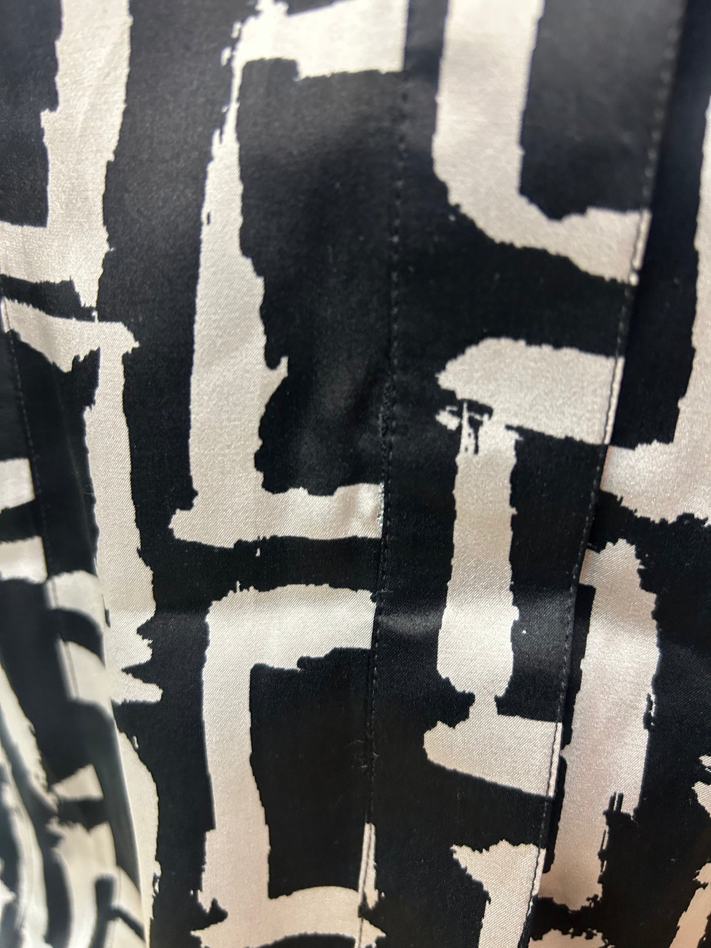 Muster Bluse Schwarz & Silber - Esprit - Gr. M / L - 38 / 40