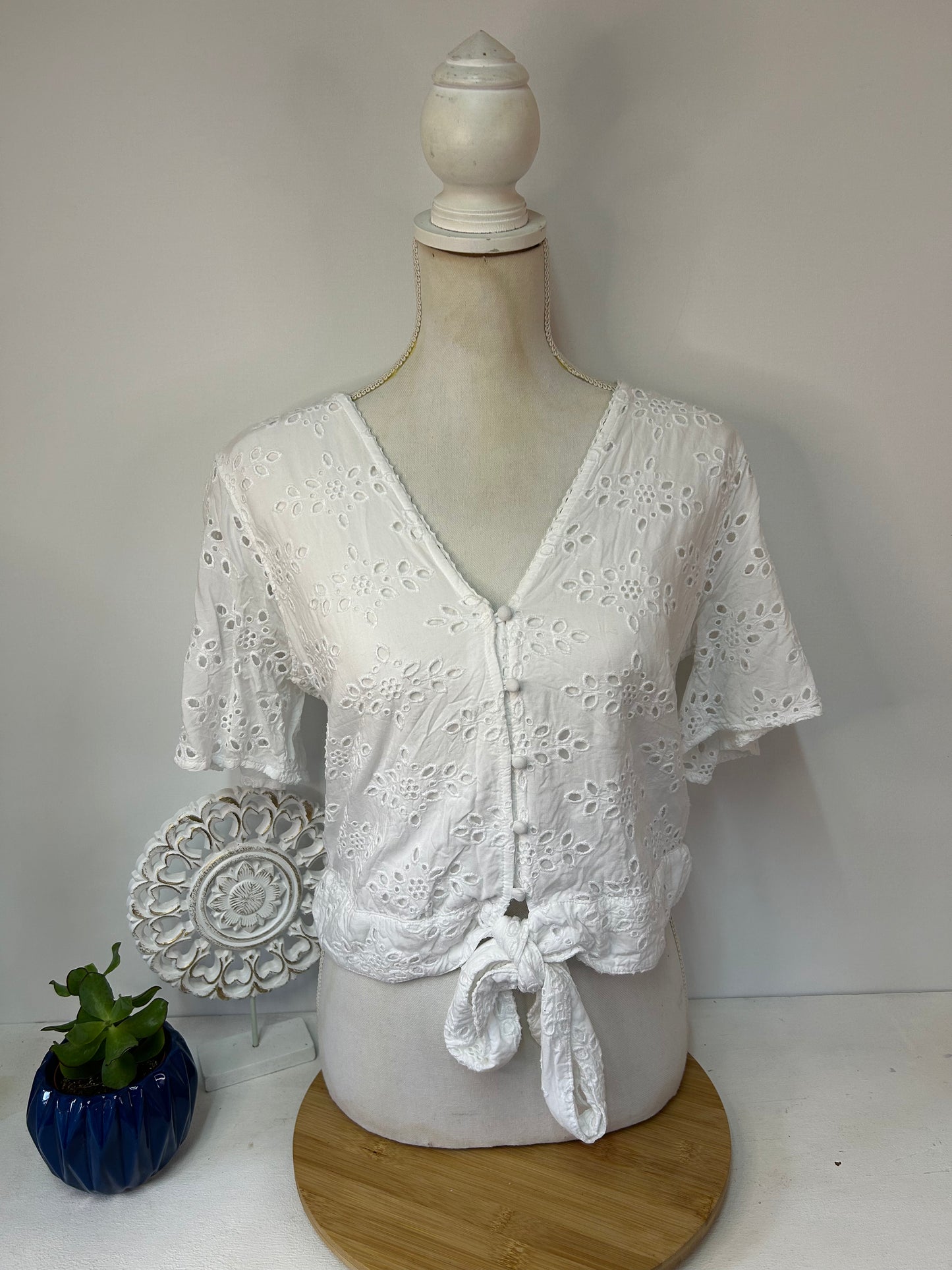 Kurzarm Bluse floral weiß mit Bündchen zum schnüren - Abercrombie & Fitch - Gr. M / 38